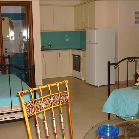 Loukia Apartments Artemonas Esterno foto