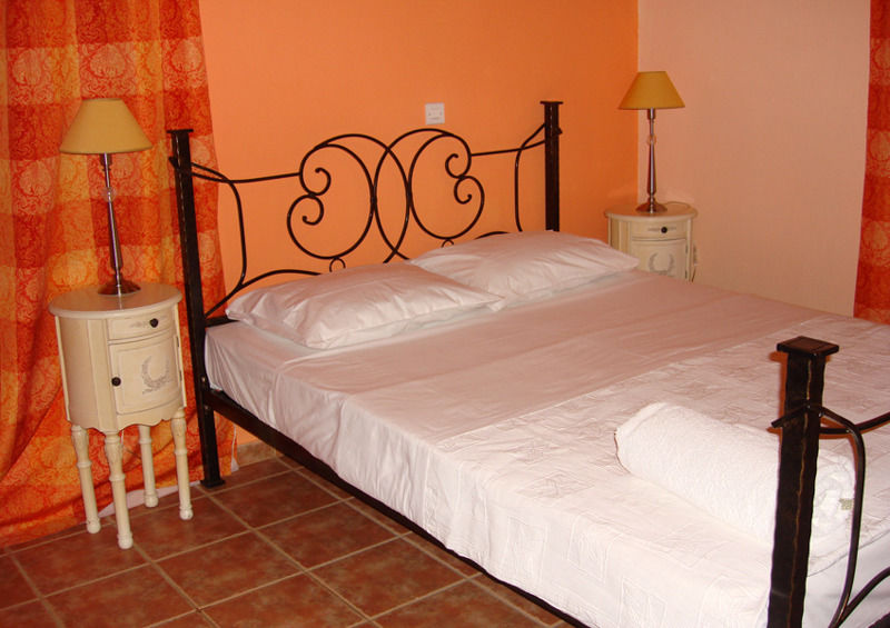Loukia Apartments Artemonas Esterno foto