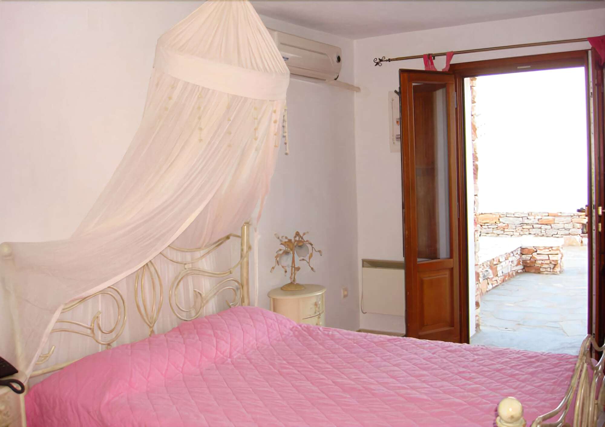 Loukia Apartments Artemonas Esterno foto